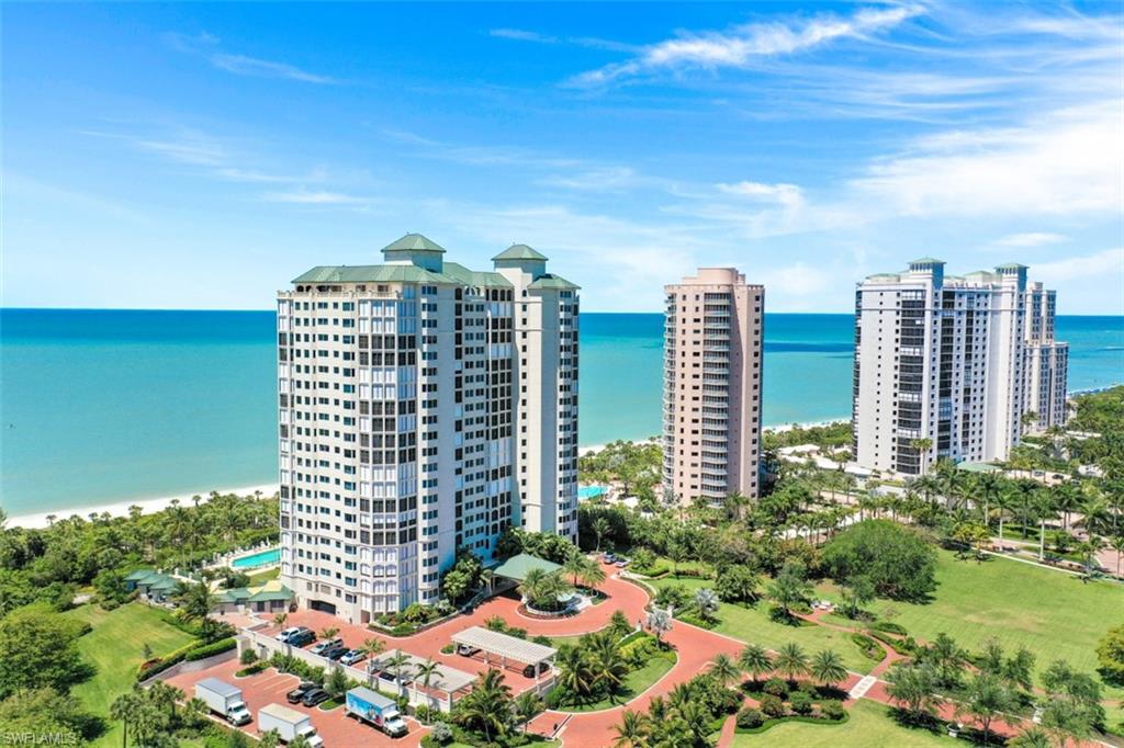 CARLYSLE AT BAY COLONY - Residential