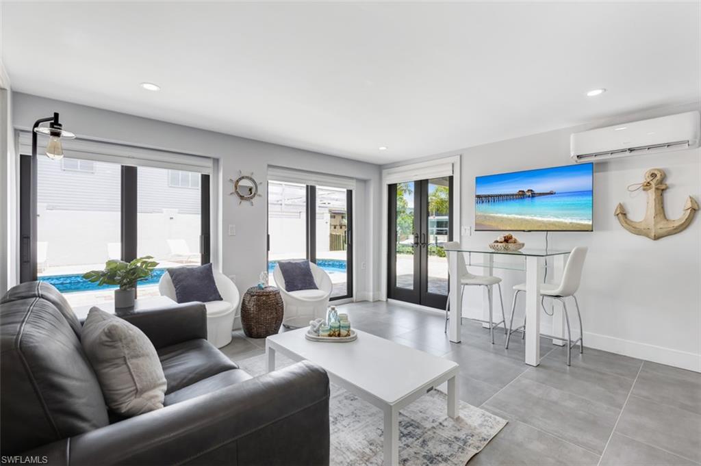 BAYLAND HEIGHTS - Residential