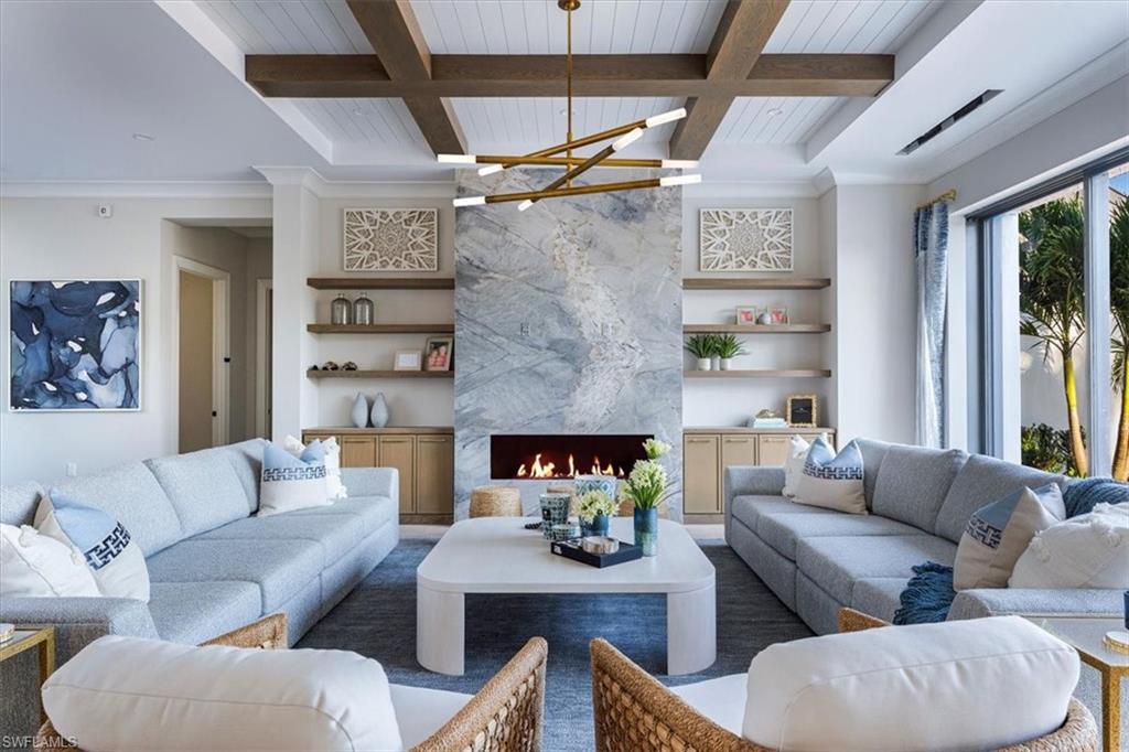 AQUALANE SHORES - Residential