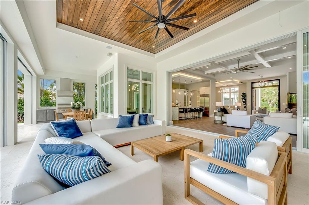 MOORINGS - Residential