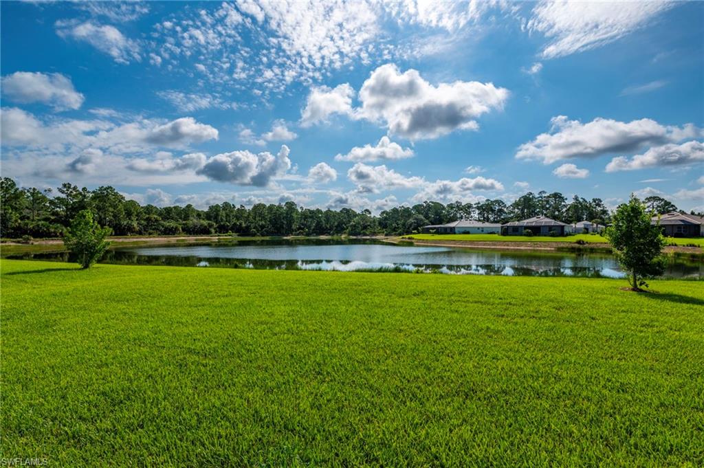COUNTRY CLUB - Residential Lease