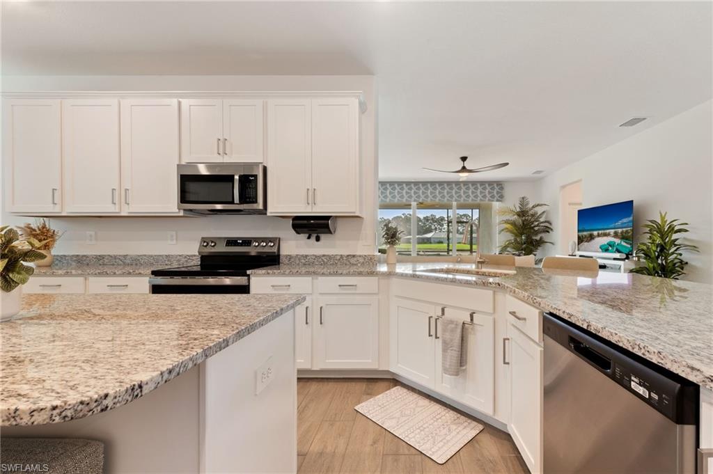 COUNTRY CLUB - Residential Lease
