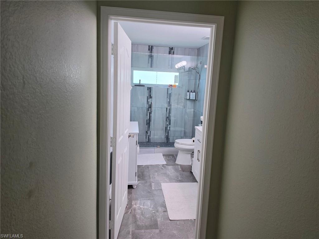 DIAMOND LAKE - Residential Lease