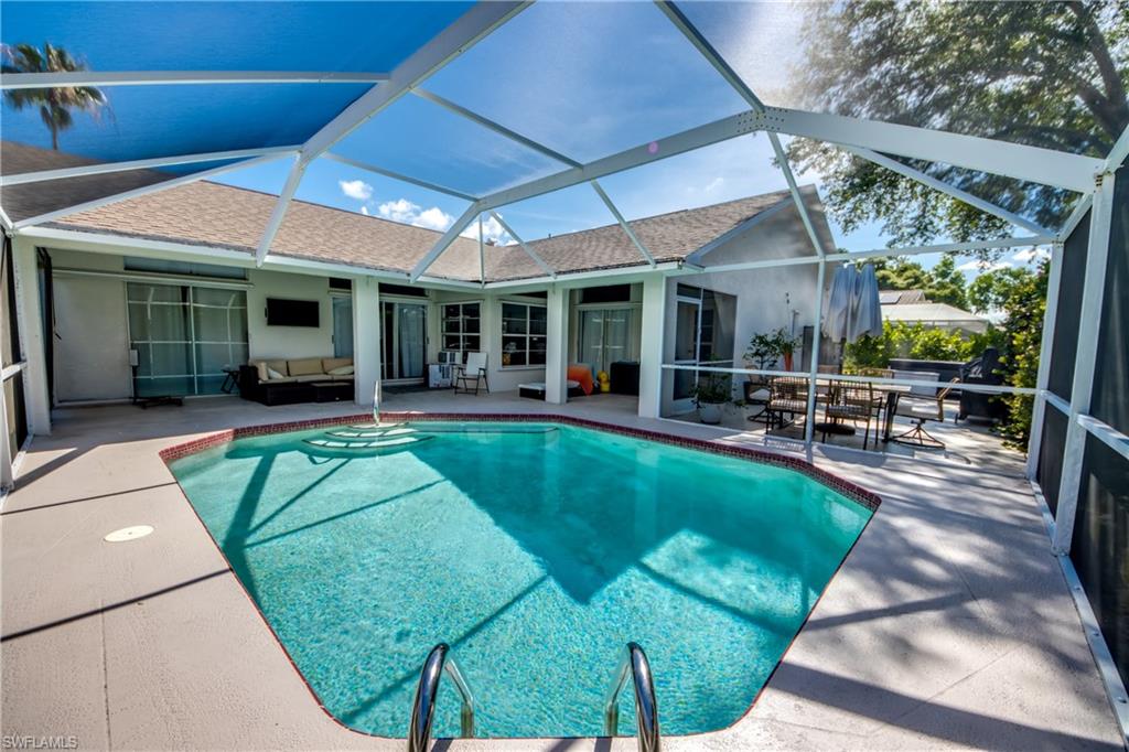 COUNTRY OAKS - Residential