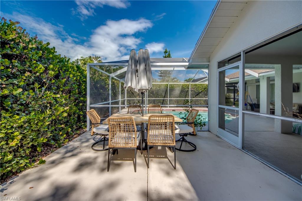 COUNTRY OAKS - Residential