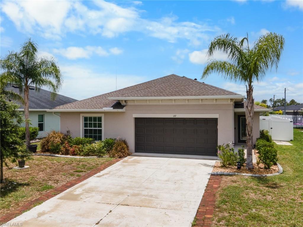 ROTONDA LAKES - Residential