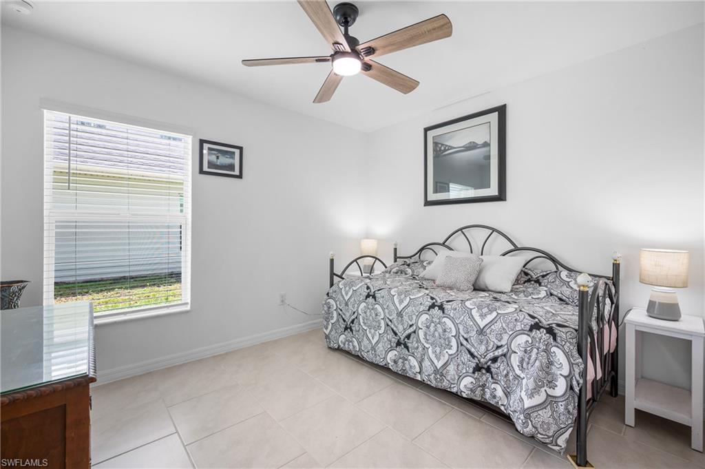 ROTONDA LAKES - Residential