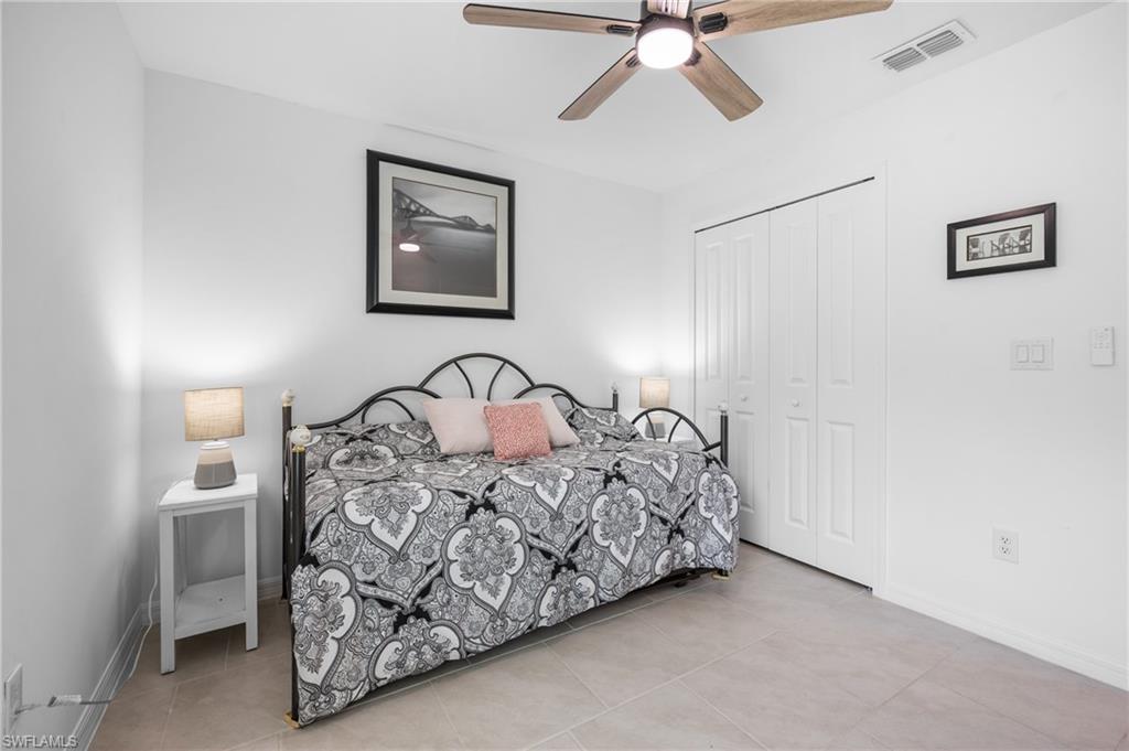 ROTONDA LAKES - Residential