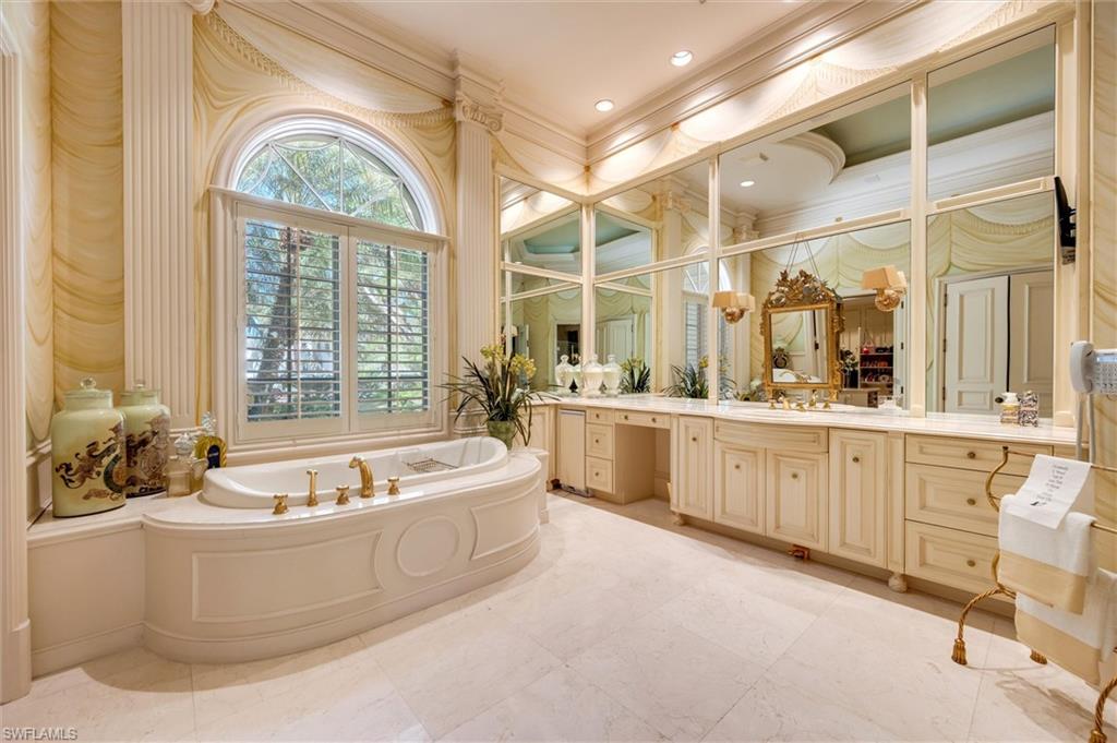 ESTATES AT BAY COLONY GOLF CLUB - Residential