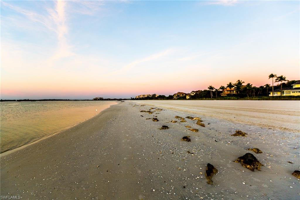 HIDEAWAY BEACH - Land