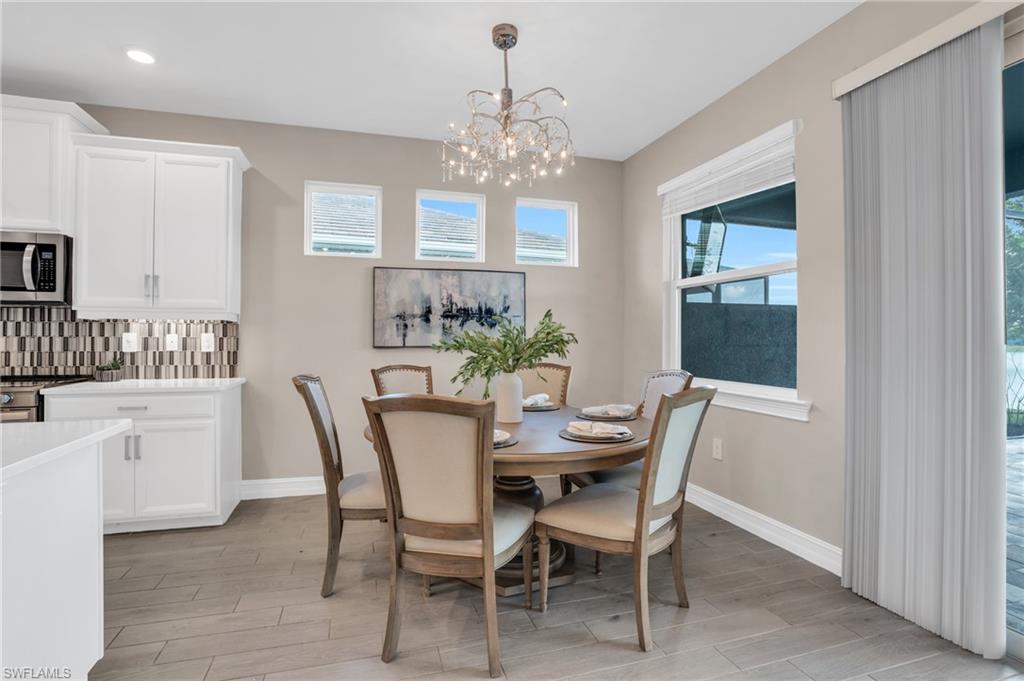 HALFMOON POINT - Residential
