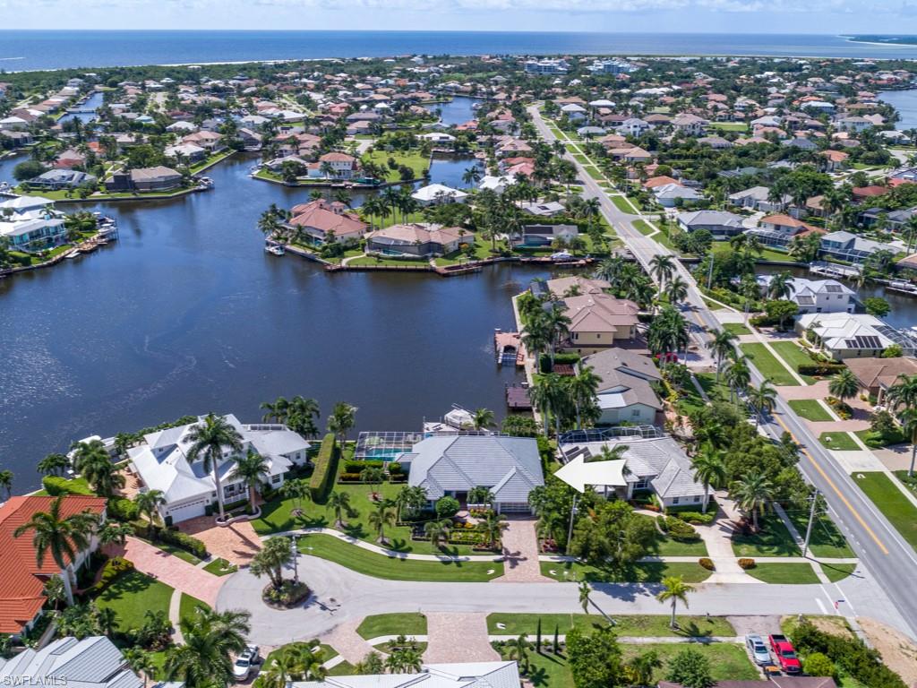 MARCO BEACH - Residential
