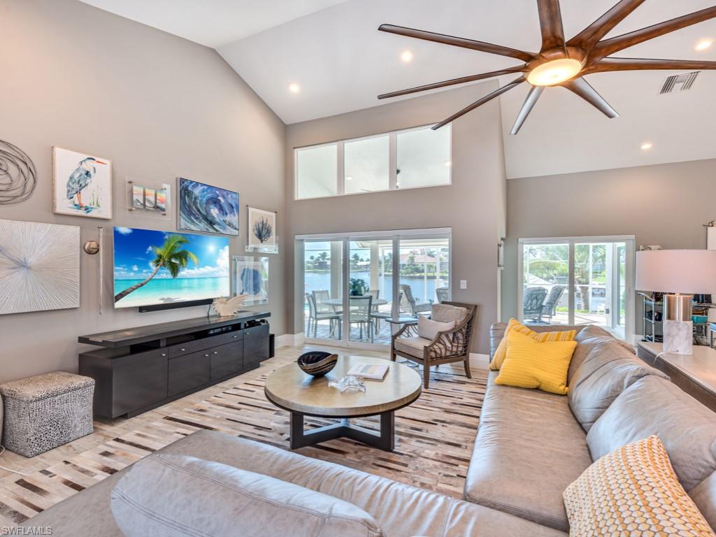 MARCO BEACH - Residential