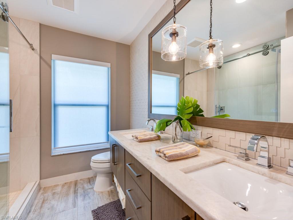 MARCO BEACH - Residential