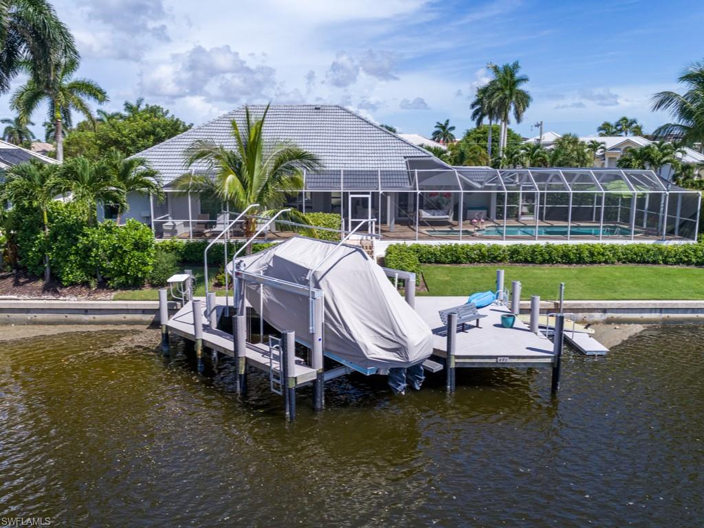 MARCO BEACH - Residential