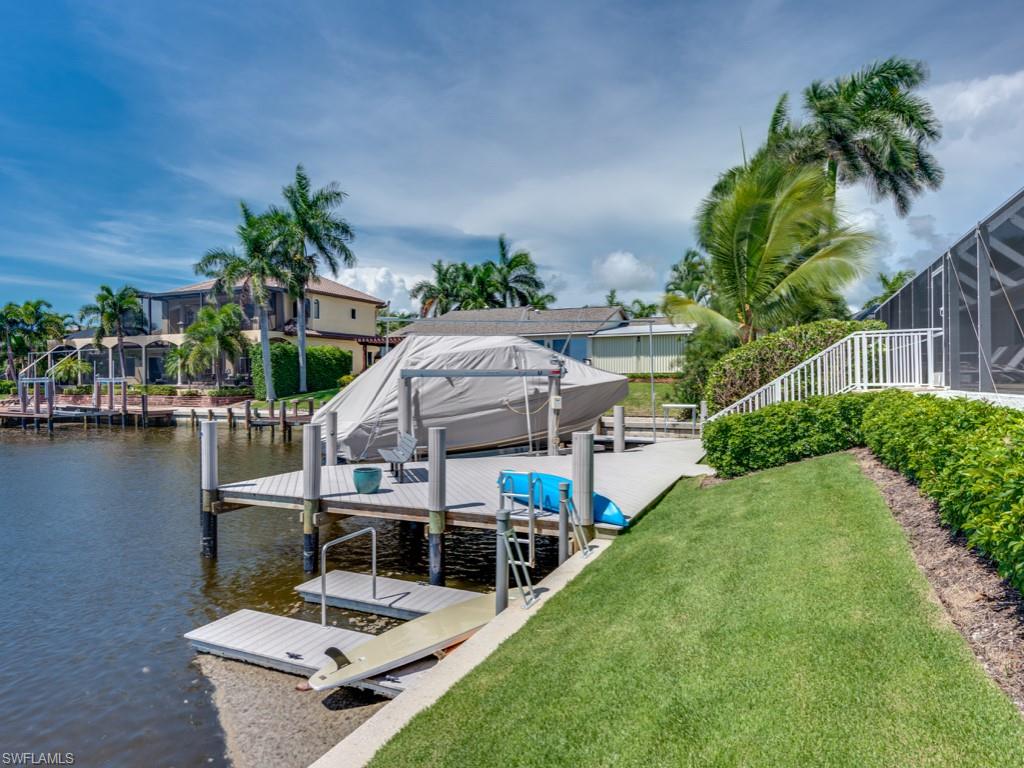MARCO BEACH - Residential