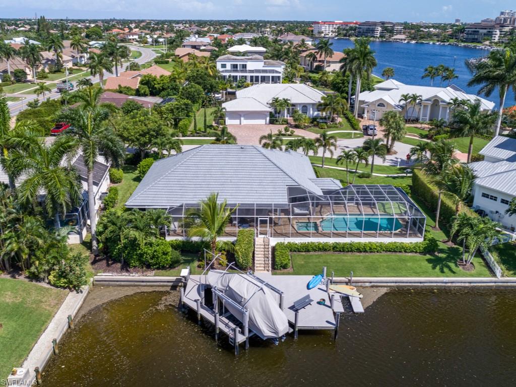 MARCO BEACH - Residential