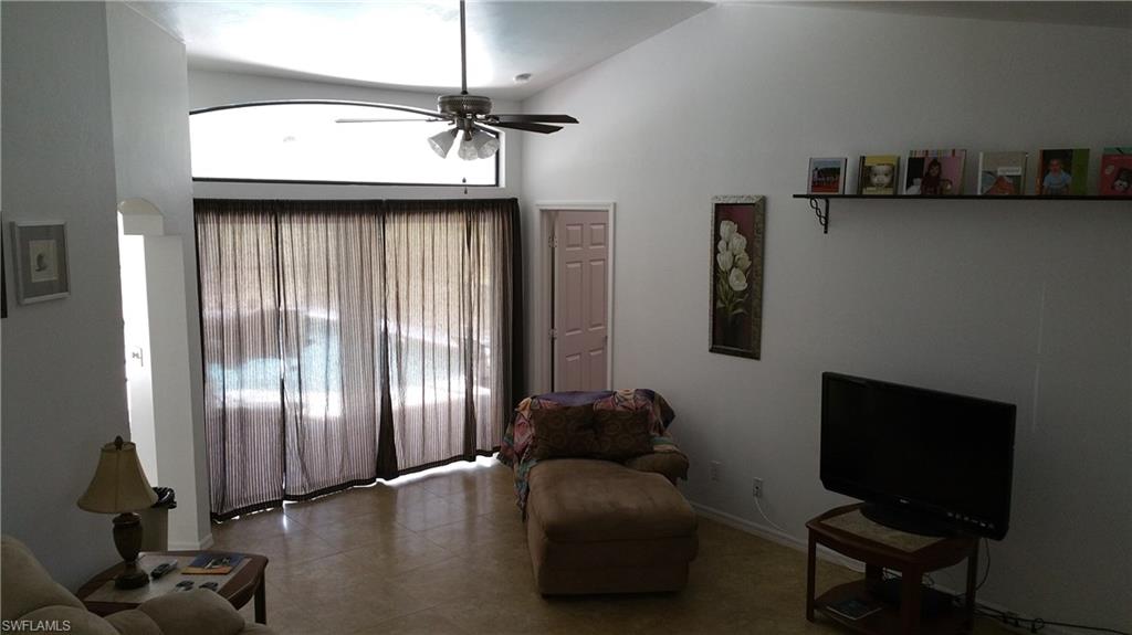 COUNTRY CLUB ESTATES - Residential