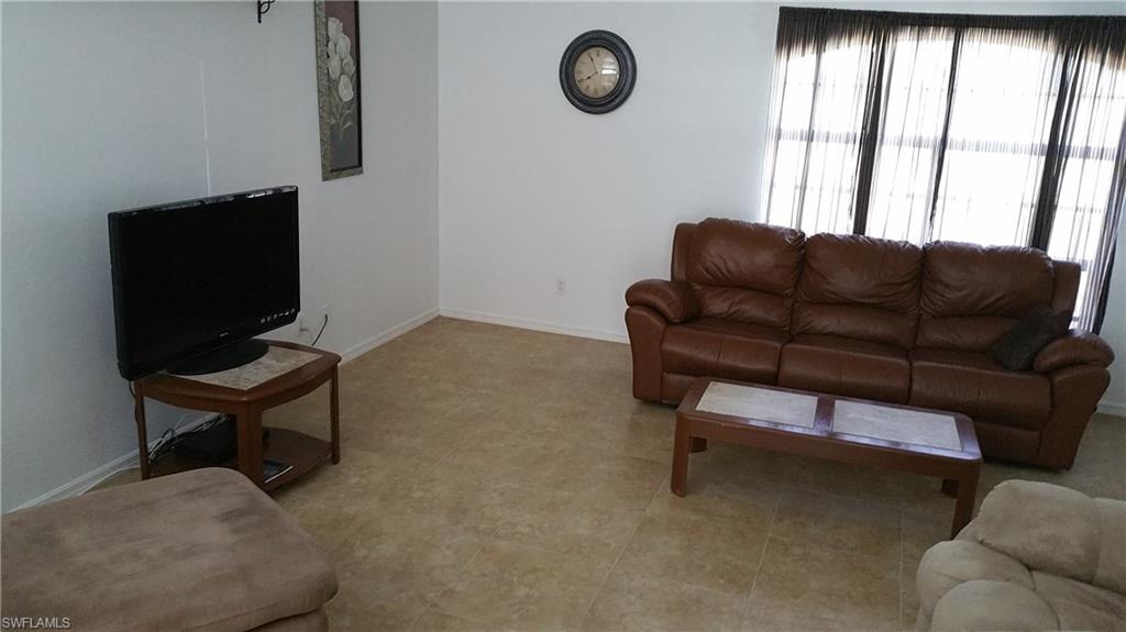 COUNTRY CLUB ESTATES - Residential