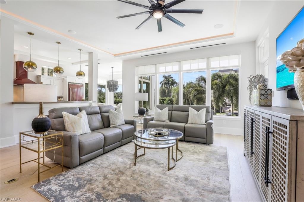 NAPLES CASAMORE - Residential