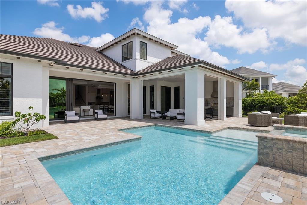THE ENCLAVE OF DISTINCTION - Residential