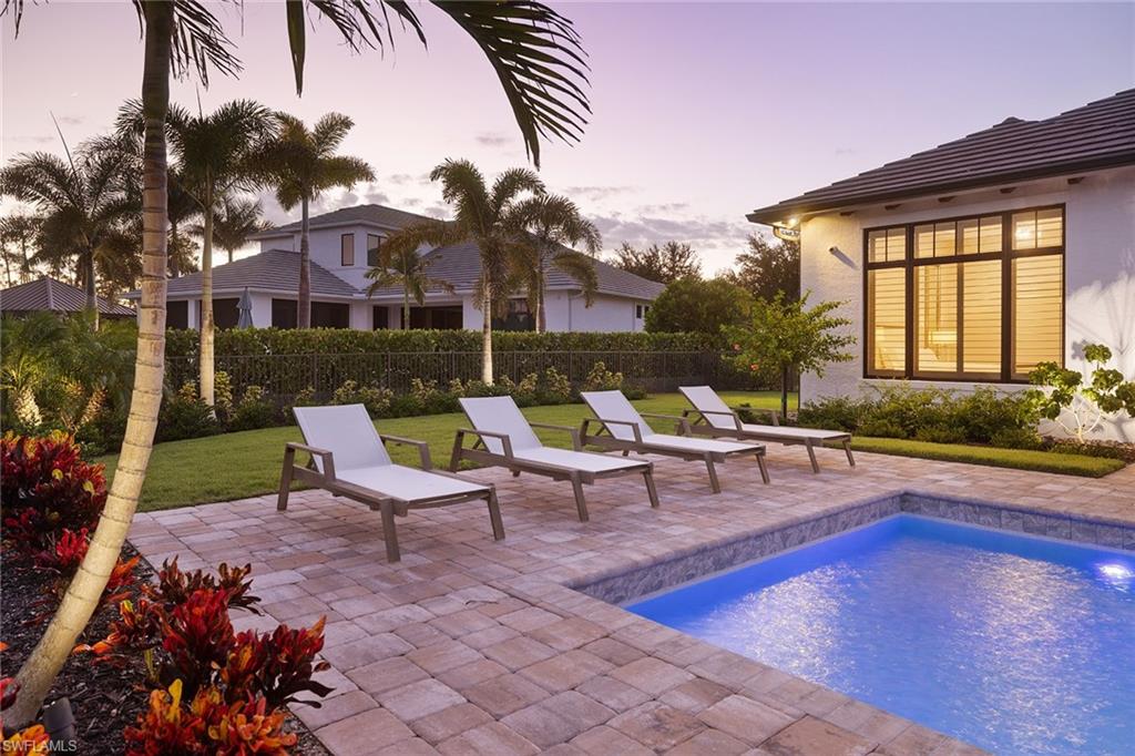 THE ENCLAVE OF DISTINCTION - Residential