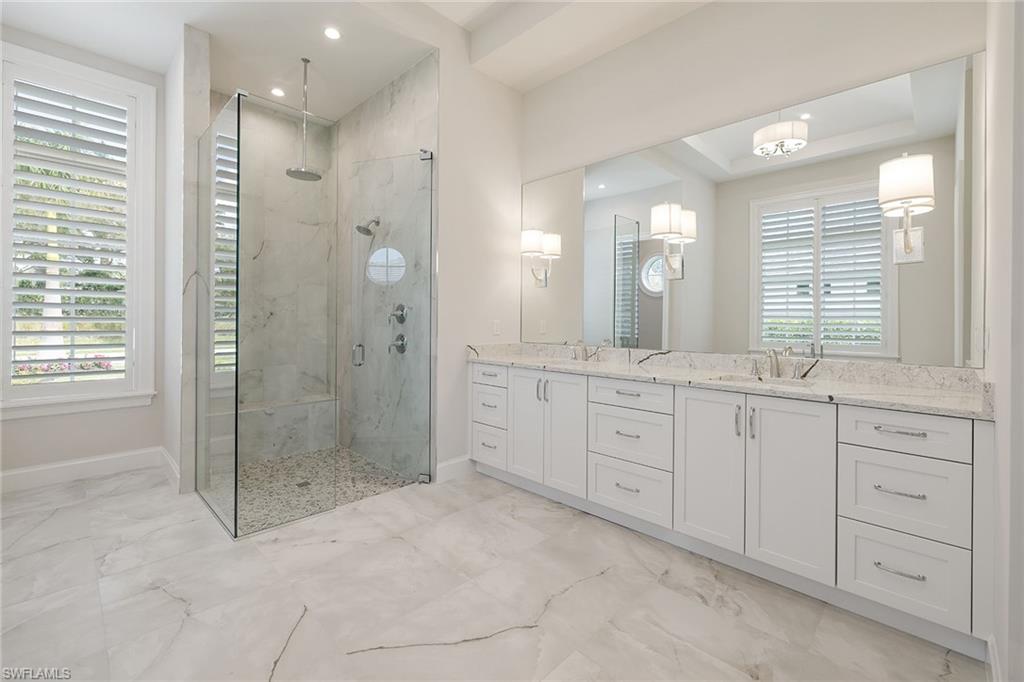 THE ENCLAVE OF DISTINCTION - Residential
