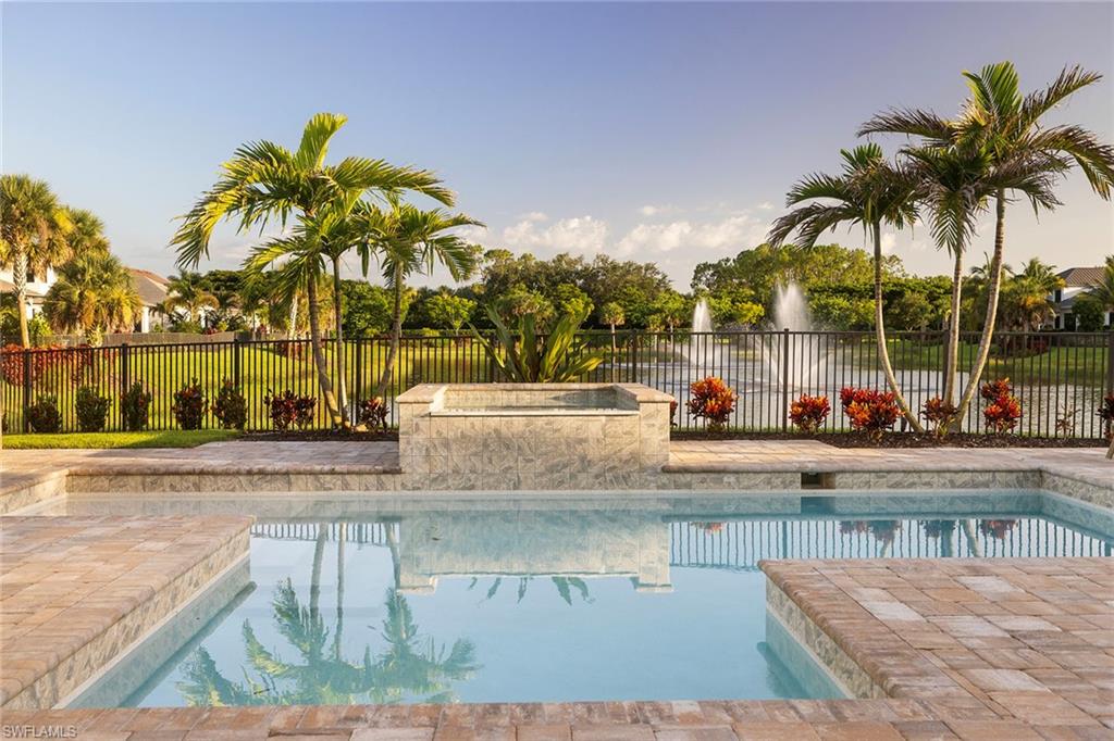 THE ENCLAVE OF DISTINCTION - Residential
