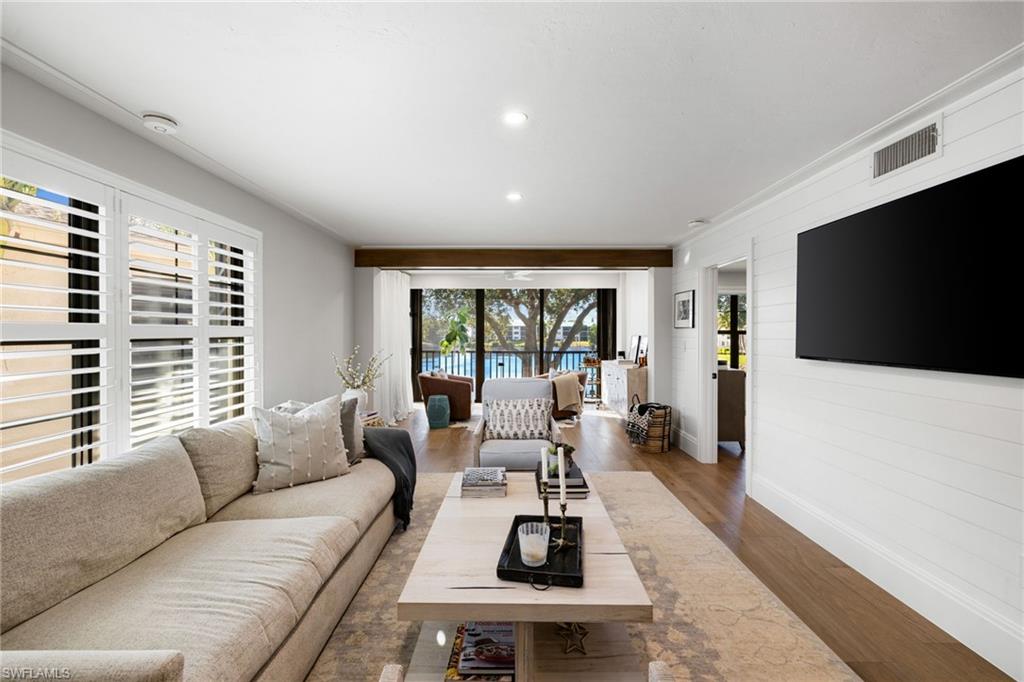 SOMERSET AT MOORINGS - Residential Lease
