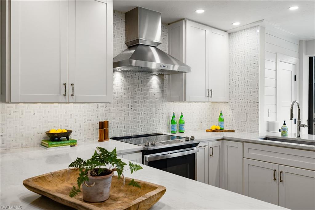 SOMERSET AT MOORINGS - Residential Lease