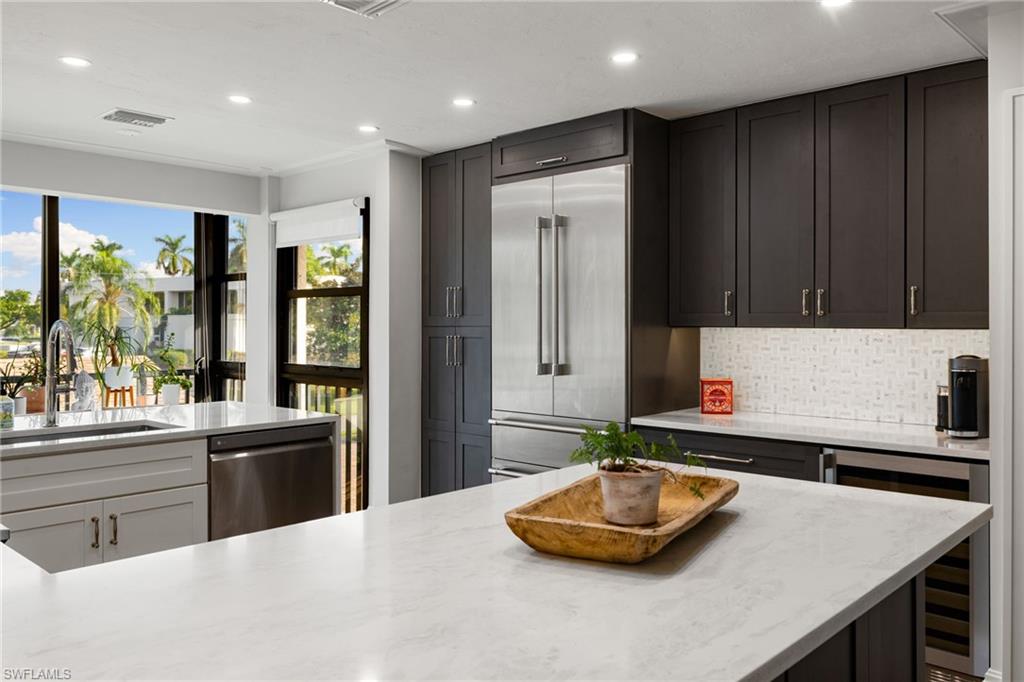SOMERSET AT MOORINGS - Residential Lease