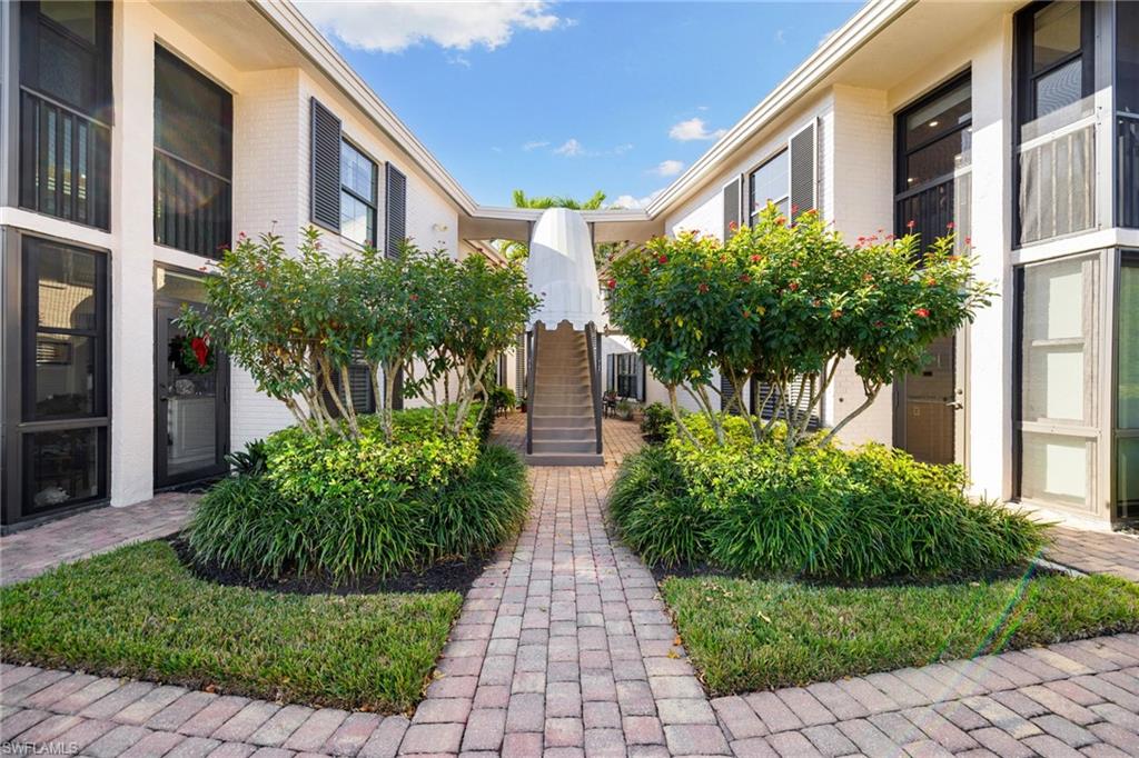 SOMERSET AT MOORINGS - Residential Lease