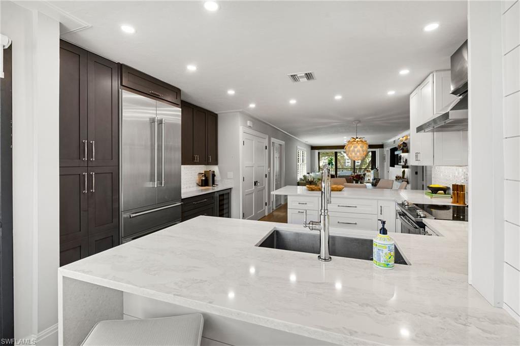 SOMERSET AT MOORINGS - Residential Lease