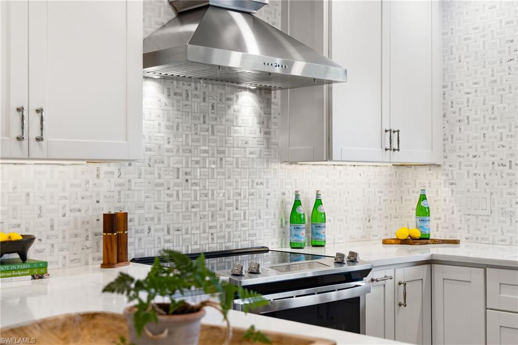 SOMERSET AT MOORINGS - Residential Lease