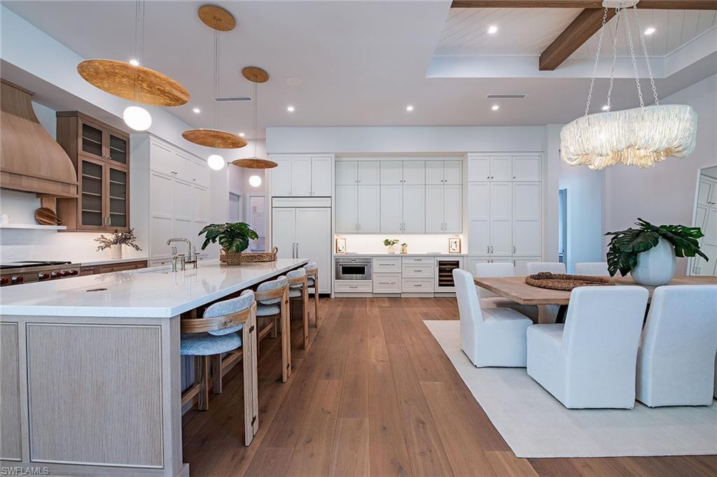 MOORINGS - Residential