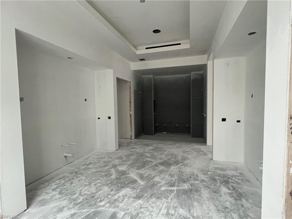 SILVER OAK NAPLES - Residential