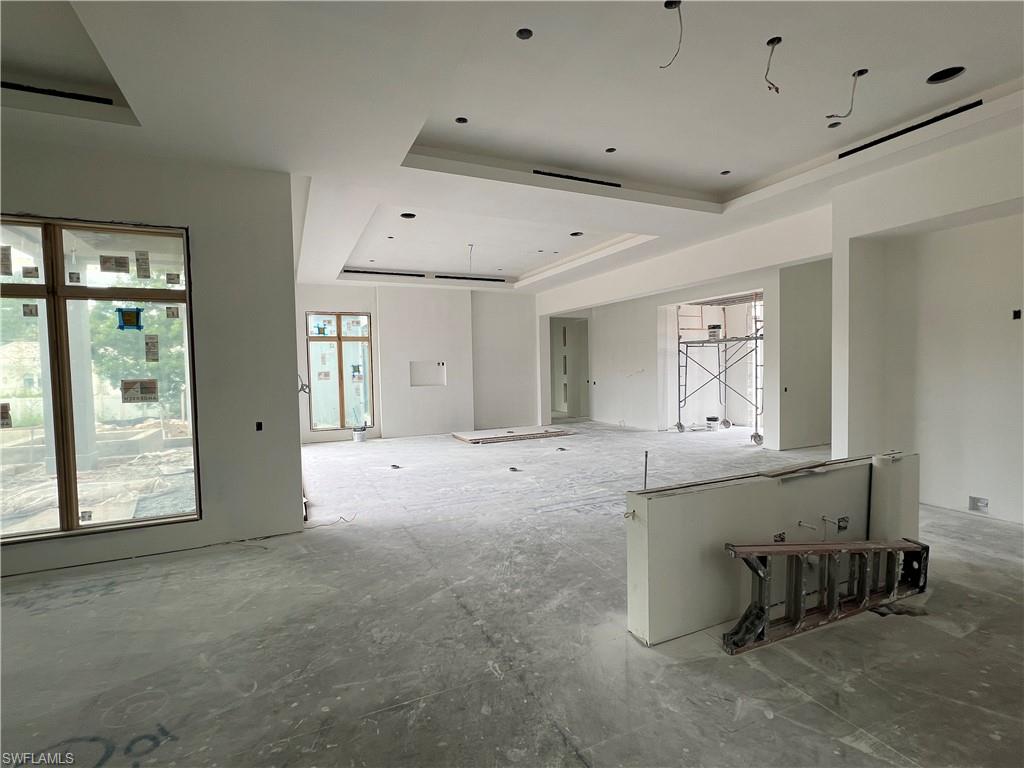 SILVER OAK NAPLES - Residential