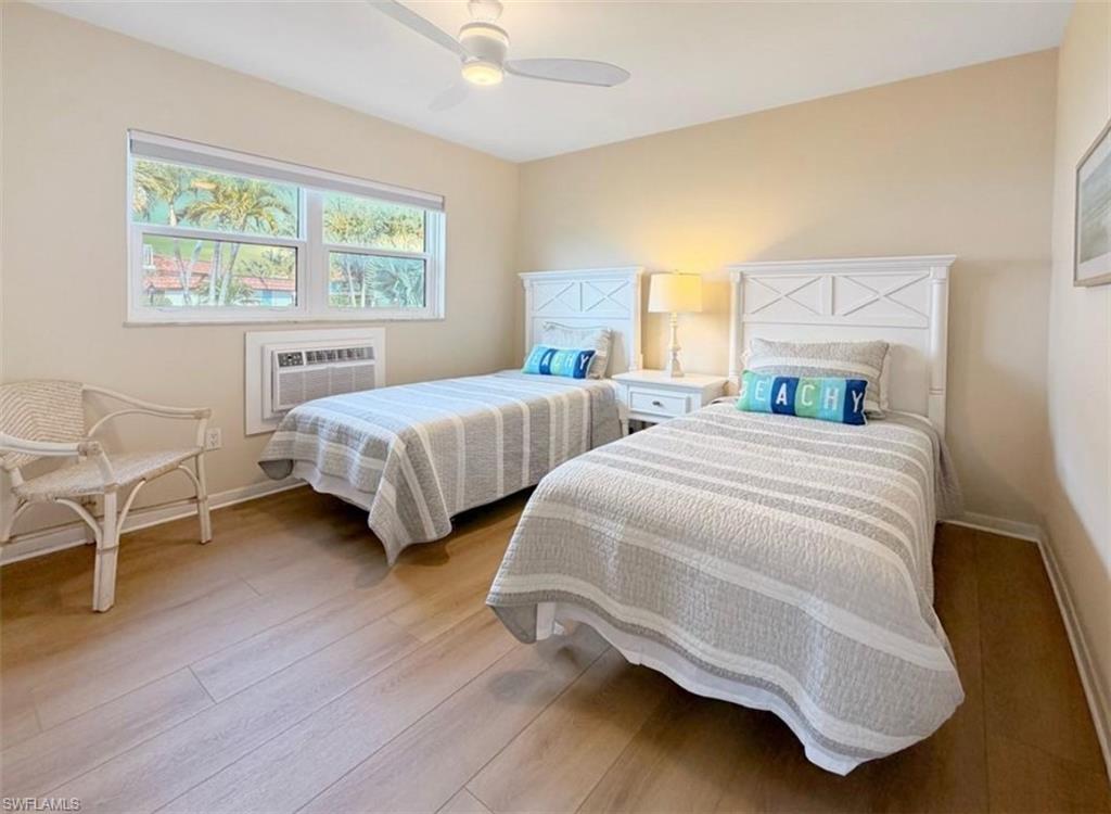 SEABREEZE APTS - Residential