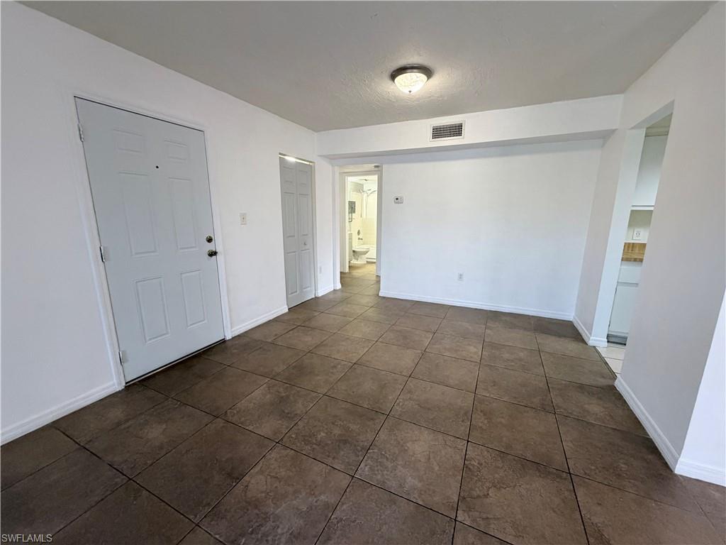 SUNSET POINTE - Residential Lease