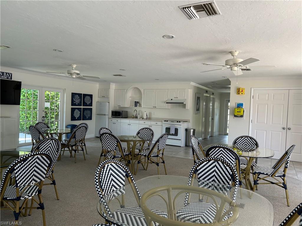 WILLOW BROOK AT PELICAN BAY - Residential