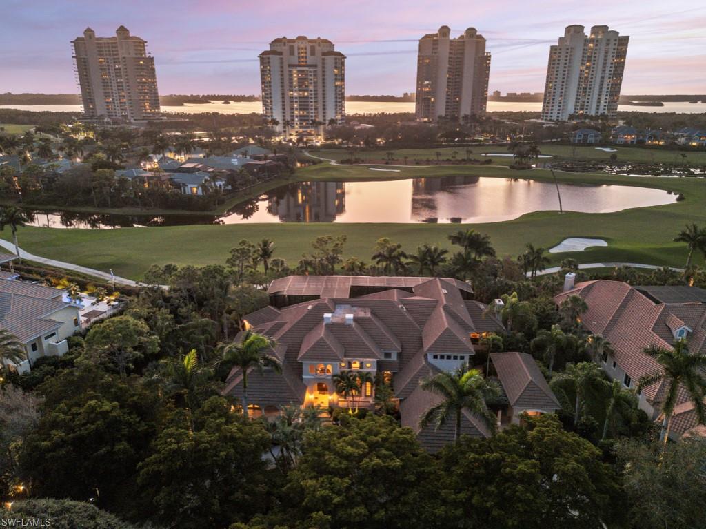 BAY WOODS - Residential