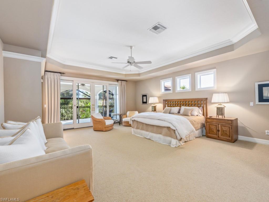 BAY WOODS - Residential