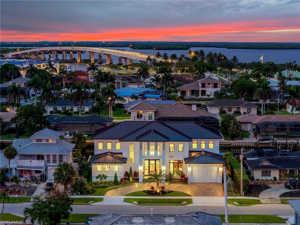 MARCO ISLAND - Residential