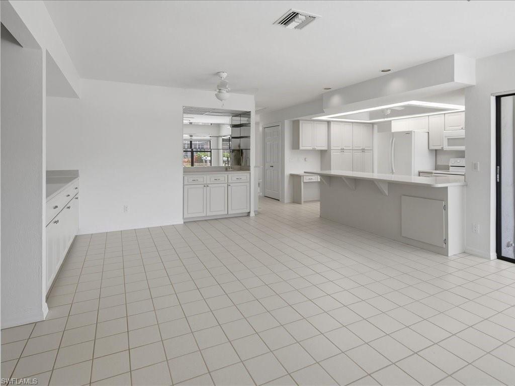 MARCO BEACH - Residential Lease