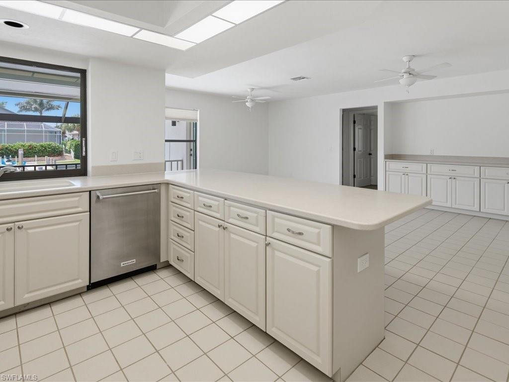 MARCO BEACH - Residential Lease