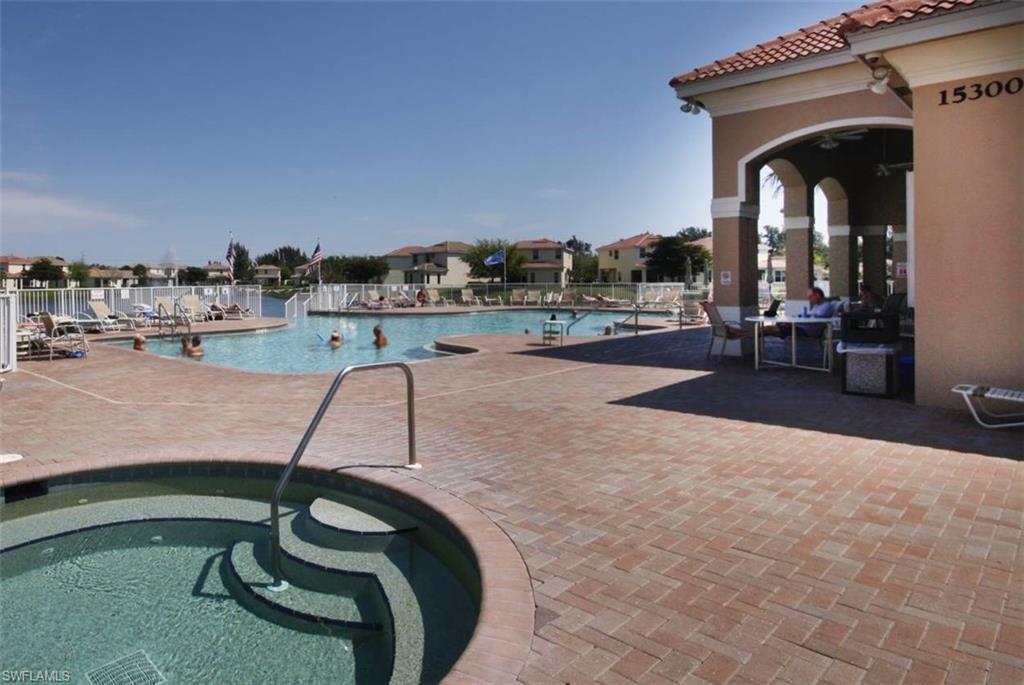 PEBBLE BEACH - Residential