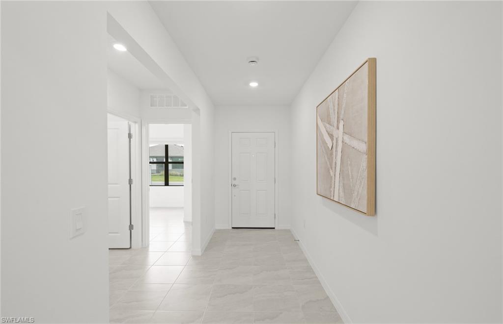 WHISPERING LAKES - Residential