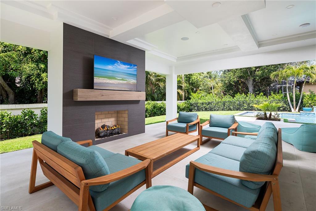 MONTEREY - Residential