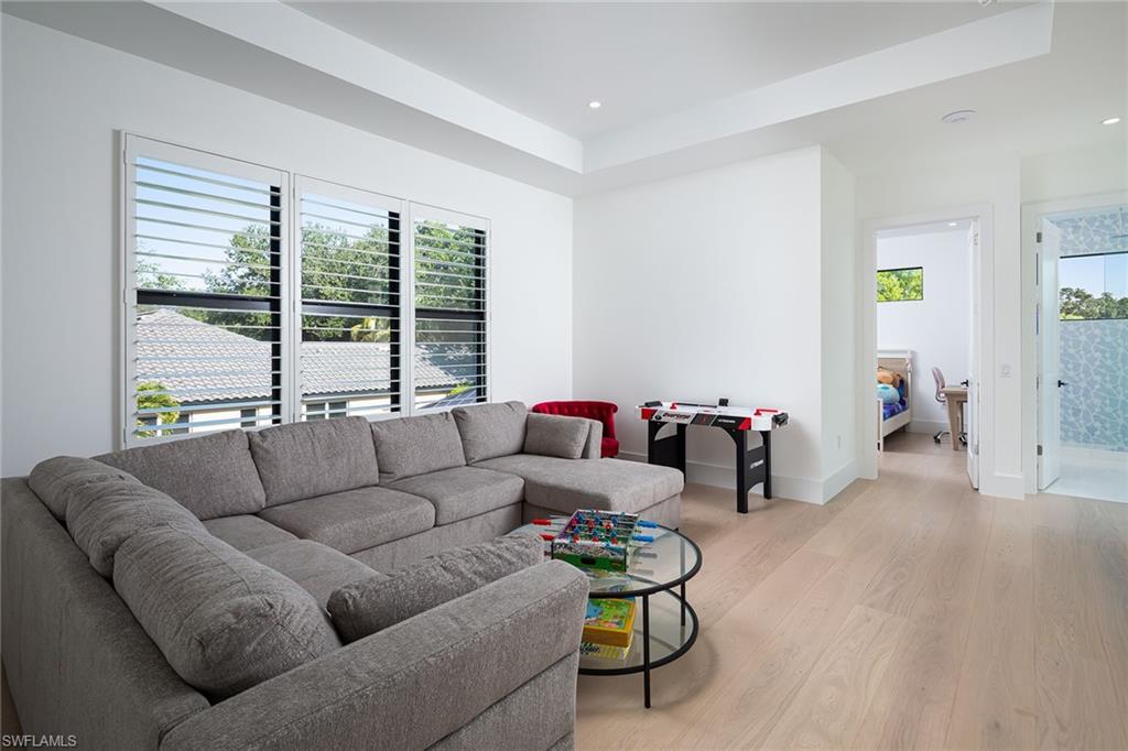 MONTEREY - Residential