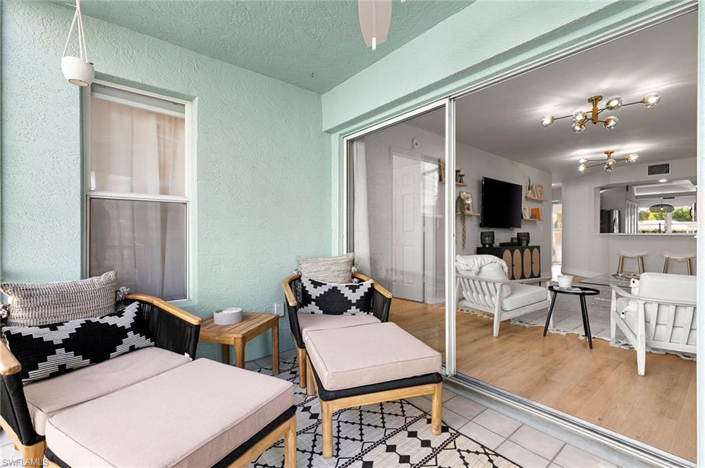 PIPERS POINTE - Residential